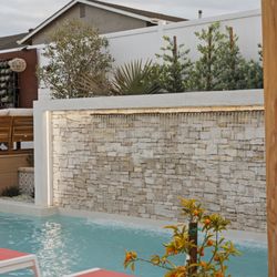 Coastline Pools And Construction