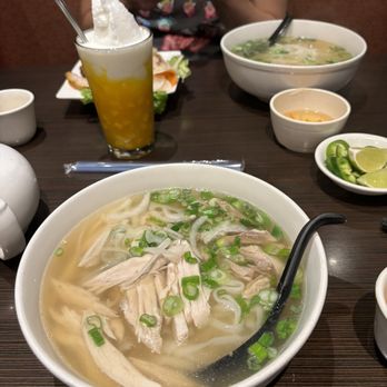 PHO ELEMENT - Updated July 2024 - 1702 Photos & 1015 Reviews - 2216 S