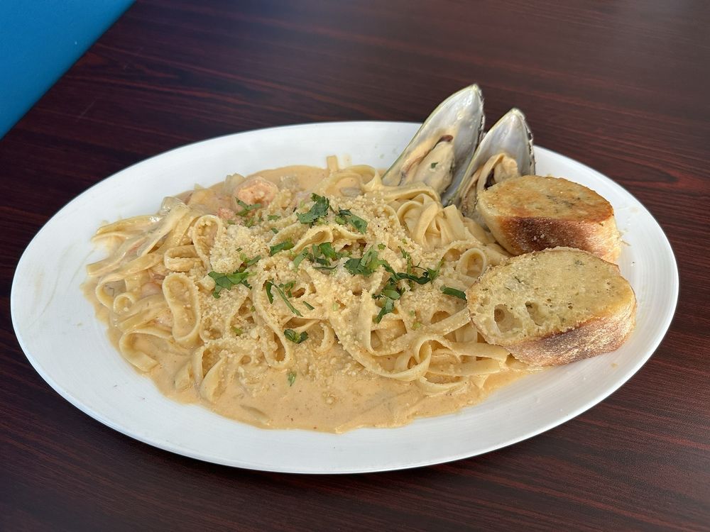 Mariscos El Malecon