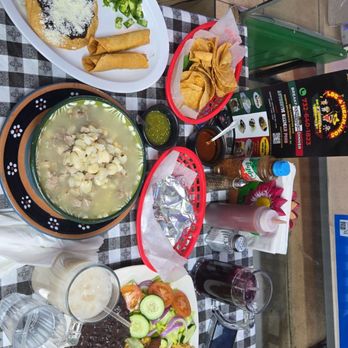 Los 4 Hermanos - Mexican Near Me - North Brunswick Township, New Jersey