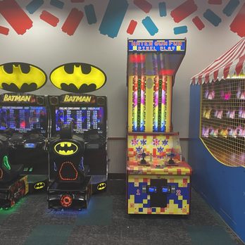 Chuck E. Cheese - Games - Pizza Near Me - Fairview Heights, Illinois
