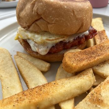 18 Grams Coffee Roasters - Longanisa Breakfast Sando - Coffee & Tea Near Me - Sacramento, California 18 Grams Coffee Roasters - Longanisa Breakfast Sando - Coffee & Tea Near Me - Sacramento, California