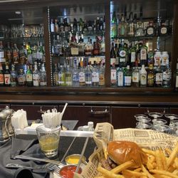 Jaxx Bistro & Lounge - The bar!