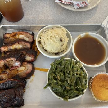 His Place Eatery - Rib Tips, Green Beans, Mashed Potatoes - Southern Near Me - Indianapolis, Indiana