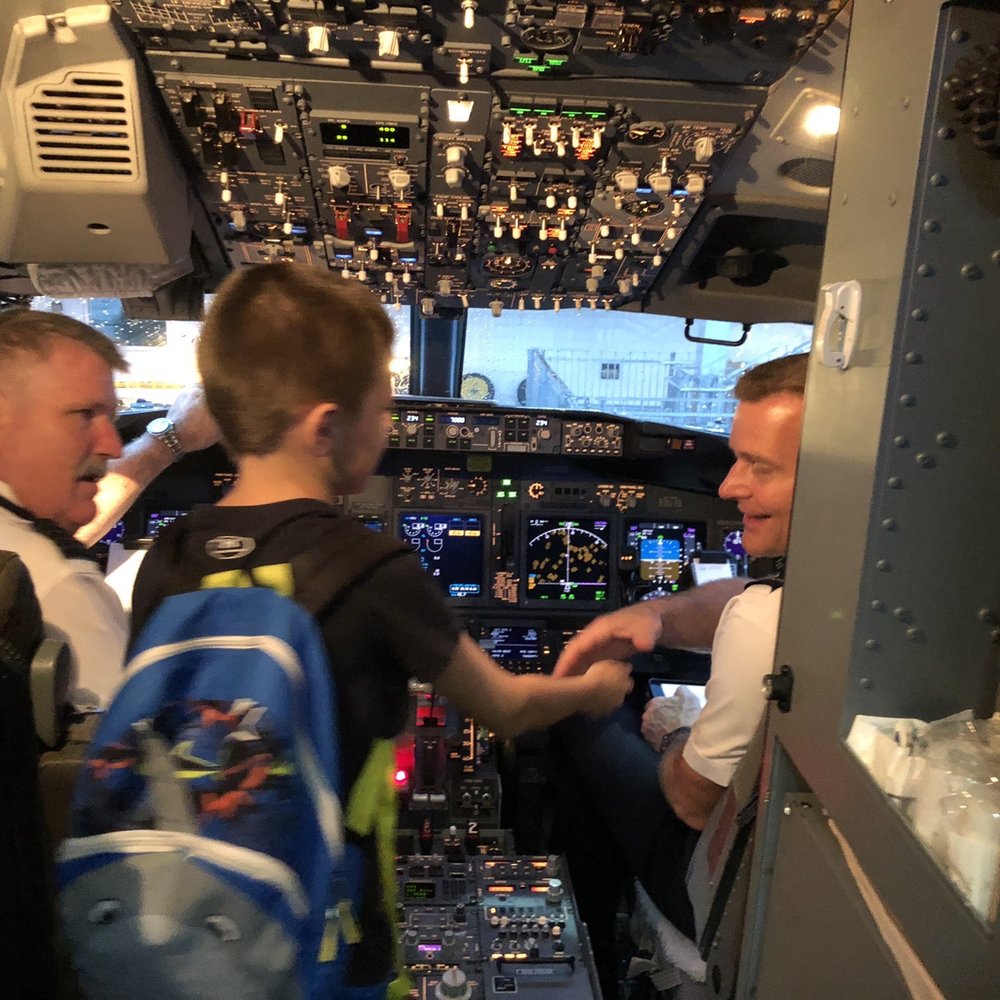 Alaska Airlines - Welcoming our son (he is mildly autistic and nervous) - Airlines Near Me - Kahului, Hawaii