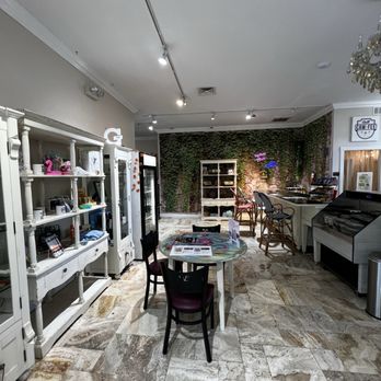 Chill Caw-Fee - Inside - Cafes Near Me - Valrico, Florida Chill Caw-Fee - Inside - Cafes Near Me - Valrico, Florida