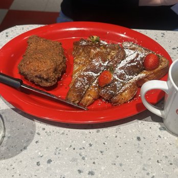 Breakfast Brothers - French toast & fried chicken yes Lord! - Breakfast & Brunch Near Me - Arlington, Texas Breakfast Brothers - French toast & fried chicken yes Lord! - Breakfast & Brunch Near Me - Arlington, Texas