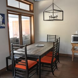 The Bunkhouse - Dining area, plenty of space for new friends.