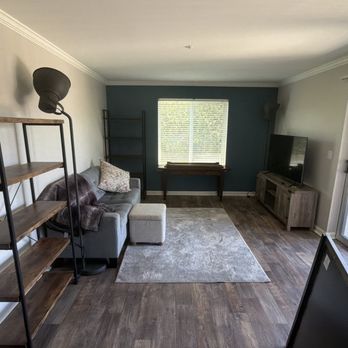 Azure Apartment Homes - Got to pick my own color for my accent wall! - Apartments Near Me - Petaluma, California Azure Apartment Homes - Got to pick my own color for my accent wall! - Apartments Near Me - Petaluma, California