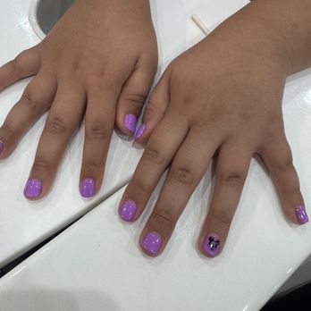 La Noir Lashes - Perfect nails for Disneyland - Eyelash Service Near Me - Cypress, California La Noir Lashes - Perfect nails for Disneyland - Eyelash Service Near Me - Cypress, California