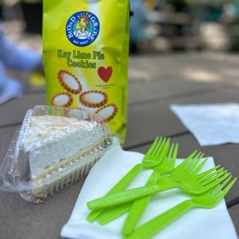 Blond Giraffe Key Lime Pie Factory - Key lime pie and cookies - Desserts Near Me - Tavernier, Florida Blond Giraffe Key Lime Pie Factory - Key lime pie and cookies - Desserts Near Me - Tavernier, Florida