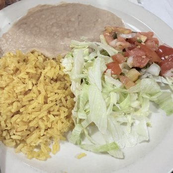 El Real Mexican Restaurant - Side of rice, beans, lettuce and tomatoes, comes with lunch fajitas. - Mexican Near Me - Rincon, Georgia El Real Mexican Restaurant - Side of rice, beans, lettuce and tomatoes, comes with lunch fajitas. - Mexican Near Me - Rincon, Georgia