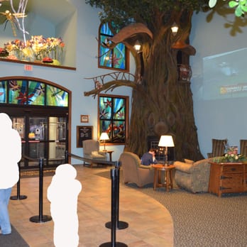 Zehnder's Splash Village - Main entry with sitting area - Hotels Near Me - Frankenmuth, Michigan Zehnder's Splash Village - Main entry with sitting area - Hotels Near Me - Frankenmuth, Michigan