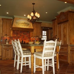 Custom Kitchen Cabinets
