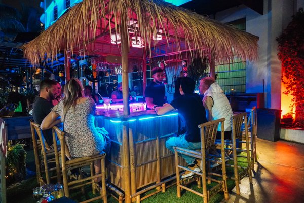 Wilde on the Porch by null