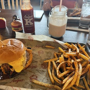 Angus Burgers & Shakes - Burgers Near Me - Kearney, Nebraska Angus Burgers & Shakes - Burgers Near Me - Kearney, Nebraska