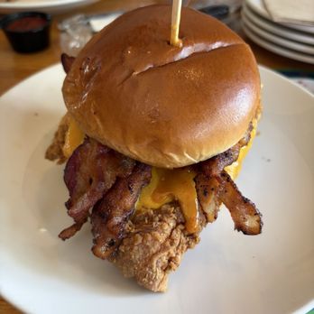 Applebee's Grill + Bar - Bacon Cheddar Chicken Sandwich - American Near Me - Orange City, Florida