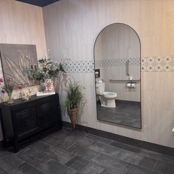 La Corona - Restroom - Mexican Near Me - Kirkland, Washington