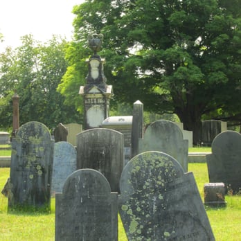 Brookfield Cemetery - Well worn - Funeral Services & Cemeteries Near Me - Brookfield, Massachusetts Brookfield Cemetery - Well worn - Funeral Services & Cemeteries Near Me - Brookfield, Massachusetts