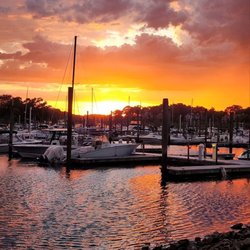 Dockside Seafood & Grille