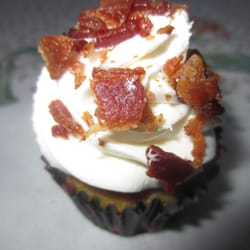 Pin-Up Pastries - Maple bacon