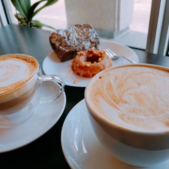 Halo Espresso Bar - Cafes Near Me - Mississauga, Ontario