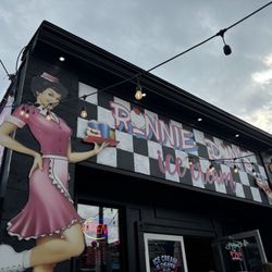 Ronnie Don’s Ice Cream - Front entrance