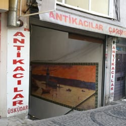 Üsküdar Antikacılar Çarşısı