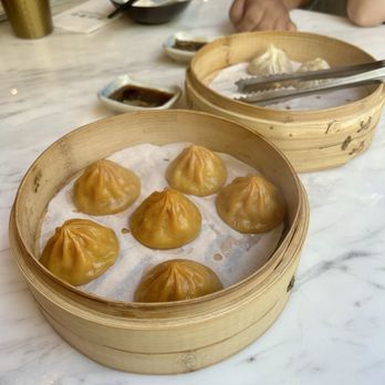 Supreme Dumplings - Crab and pork xlb - Shanghainese Near Me - Honolulu, Hawaii