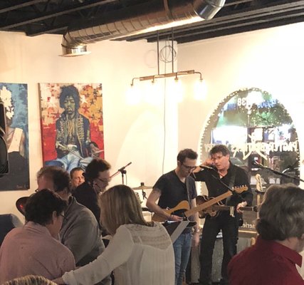 Hoi Polloi Winery by null