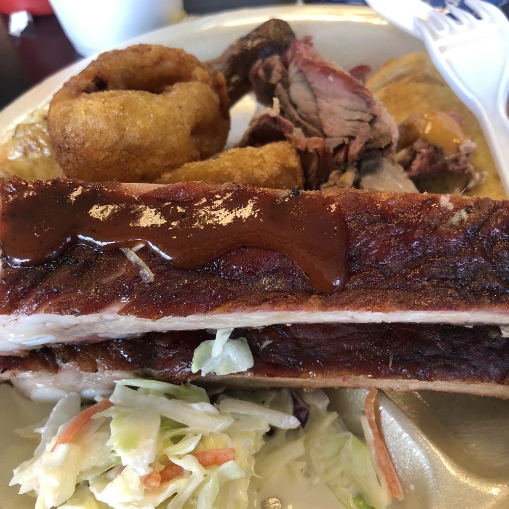 Callahan Barbecue - Combo platter. Ernie and I shared this platter. We still had left overs. We also bought two fried chicken thighs to take home. - Barbeque Near Me - Callahan, Florida
