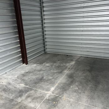 Extra Space Storage - Storage unit and feces left over. They want to charge us a cleaning fee. - Self Storage Near Me - North Las Vegas, Nevada