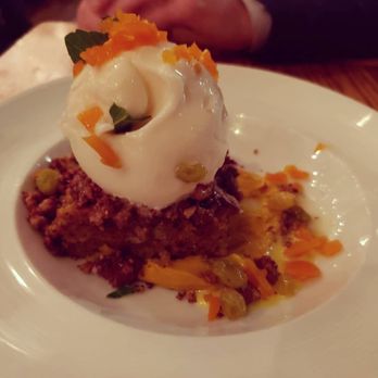 Odd Duck - A spice cake with great cinnamon sugar crumble, sweet cream ice cream and golden raisins. Mmmmm... - American Near Me - Austin, Texas Odd Duck - A spice cake with great cinnamon sugar crumble, sweet cream ice cream and golden raisins. Mmmmm... - American Near Me - Austin, Texas