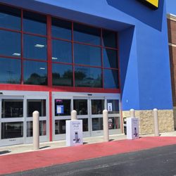 Best Buy - Storefront