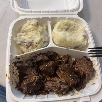 Chuck’s BBQ Restaurant - Burnt ends - Barbeque Near Me - Clovis, California