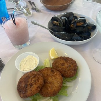 Marina View - Crab cakes and mussels in white sauce - Seafood Near Me - New Rochelle, New York