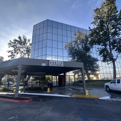 Edinger Pediatrics - Edinger Pediatrics Entrance