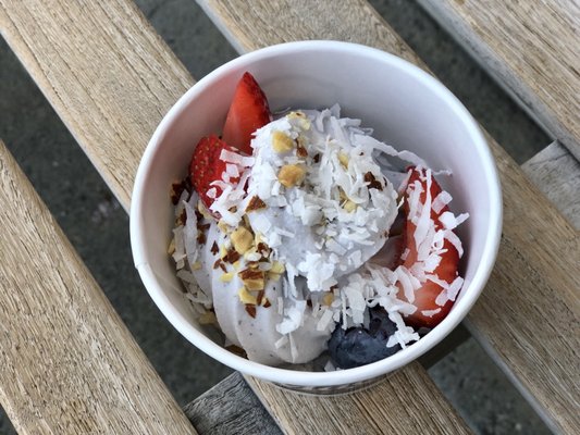 Mag's Local Yogurt by null