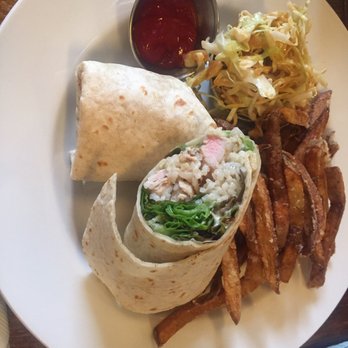 Kauai Island Brewing - This is the Ahi Poke wrap, it's had a wasabi aioli sauce and was really good. - American Near Me - Eleele, Hawaii