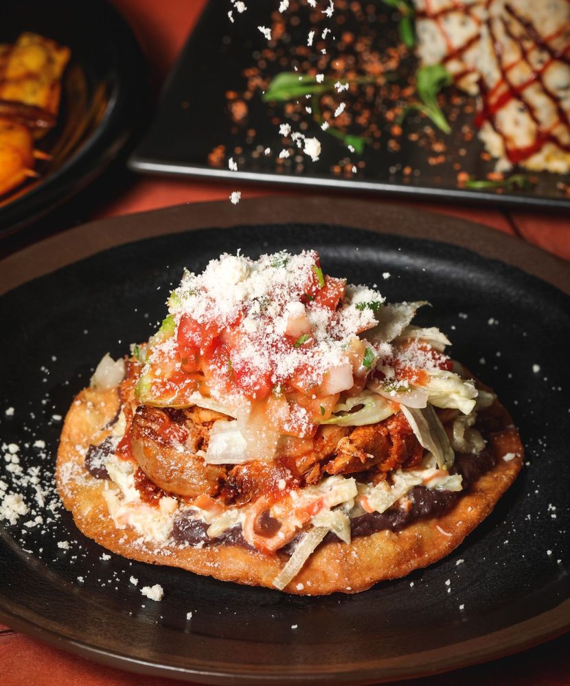 Rosi's Salvadoran Fusion Cuisine