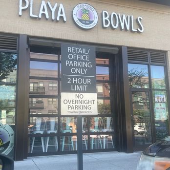 Playa Bowls - Front entrance, no lights on. No employees or signs to indicate that they aren't open - Acai Bowls Near Me - Chamblee, Georgia Playa Bowls - Front entrance, no lights on. No employees or signs to indicate that they aren't open - Acai Bowls Near Me - Chamblee, Georgia