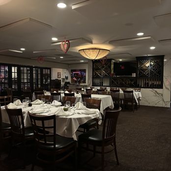 Tesoro - Italian Near Me - Westbury, New York