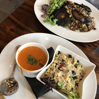 Sausalito on Ninth - Tomato bisque, southwest rice bowl and stuffed portobello mushrooms - New American Near Me - Cleveland, Ohio Sausalito on Ninth - Tomato bisque, southwest rice bowl and stuffed portobello mushrooms - New American Near Me - Cleveland, Ohio