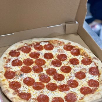 Leo's Pizza - Pepperoni pizza - Pizza Near Me - Marion, South Carolina Leo's Pizza - Pepperoni pizza - Pizza Near Me - Marion, South Carolina