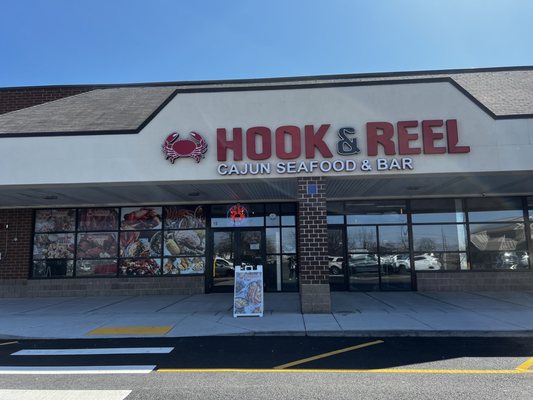 Hook & Reel Cajun Seafood & Bar by null