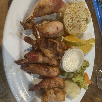 Mr. Lionso Playa Bruja - Mediocre food - Mexican Near Me - Sinaloa, SIN
