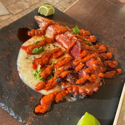 Byoko - Grilled octopus over potato purée