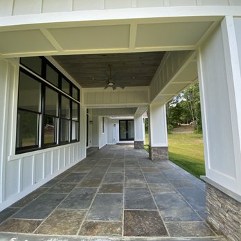 Leons Construction - Rustic Bluestone Patio - Masonry/Concrete Near Me
