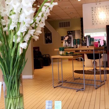 Philip Johnson Salon and Spa - Interior - Hair Salons Near Me - Saint Louis, Missouri Philip Johnson Salon and Spa - Interior - Hair Salons Near Me - Saint Louis, Missouri
