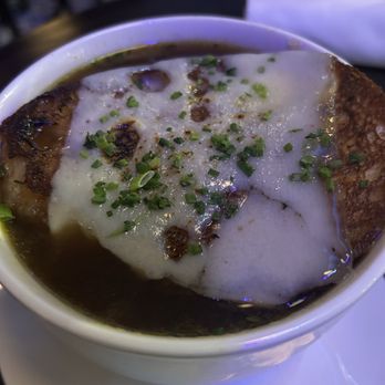 The Albion Manor - French onion soup - British Near Me - Chicago, Illinois